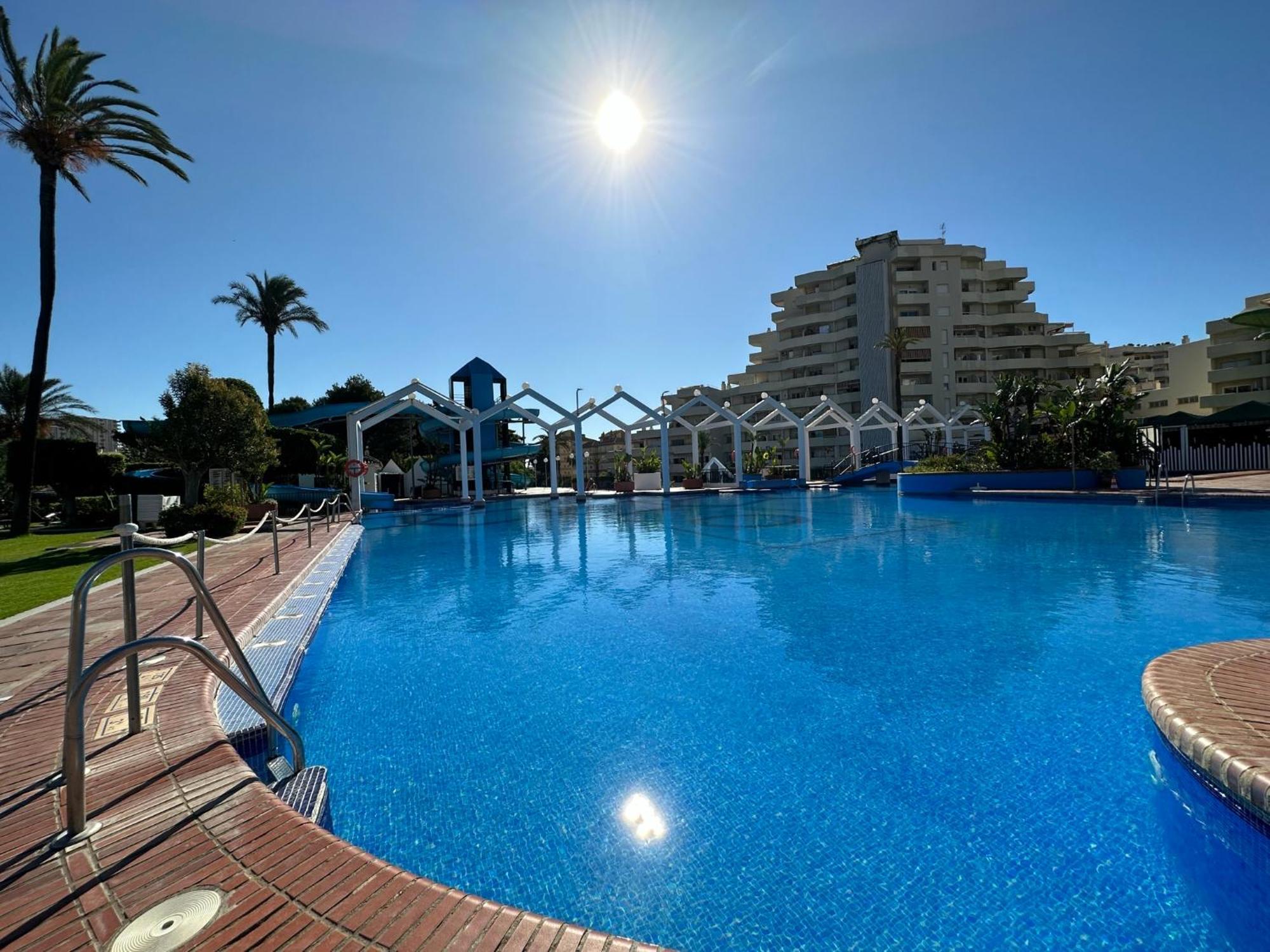 Luxury Frontal Al Mar Benalbeach Benalmádena Exterior foto