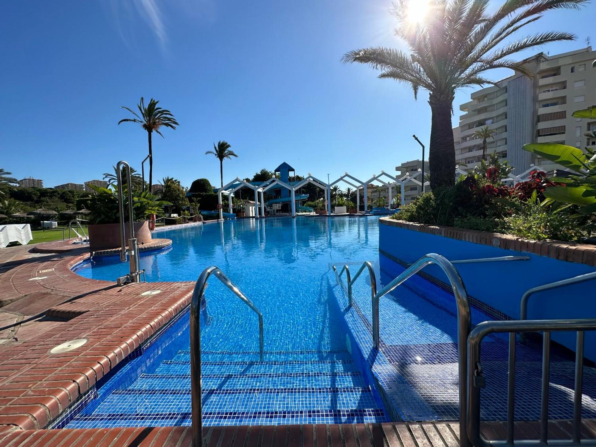 Luxury Frontal Al Mar Benalbeach Benalmádena Exterior foto