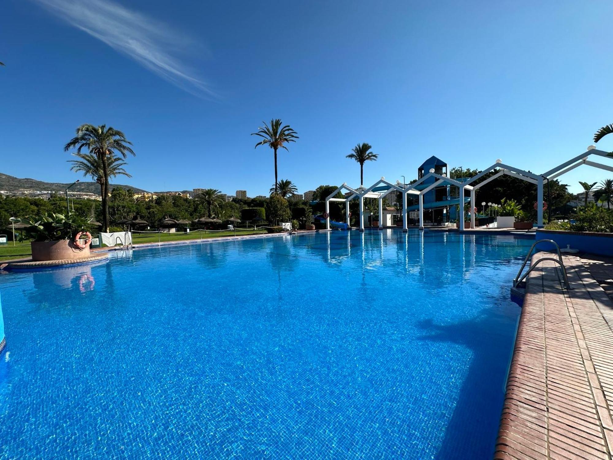 Luxury Frontal Al Mar Benalbeach Benalmádena Exterior foto